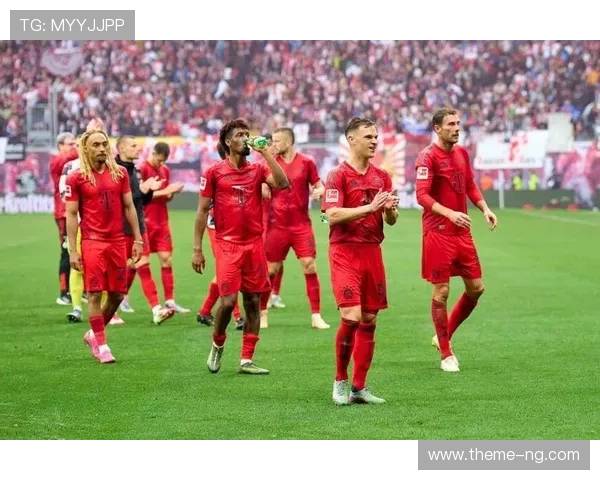 拜仁慕尼黑:德国足球巨人背后的辉煌历程与未来发展 拜仁慕尼黑:德国足球巨人背后的辉煌历程与未来发展